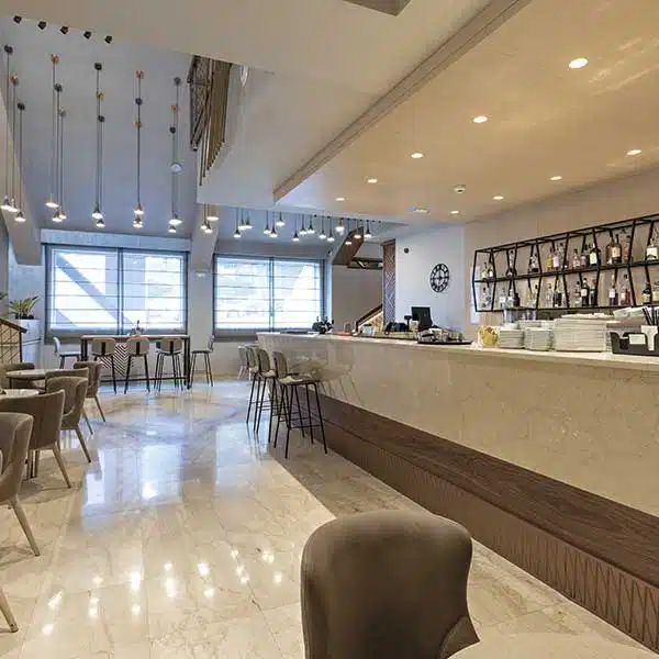 Commercial Electrician in Santa Cruz